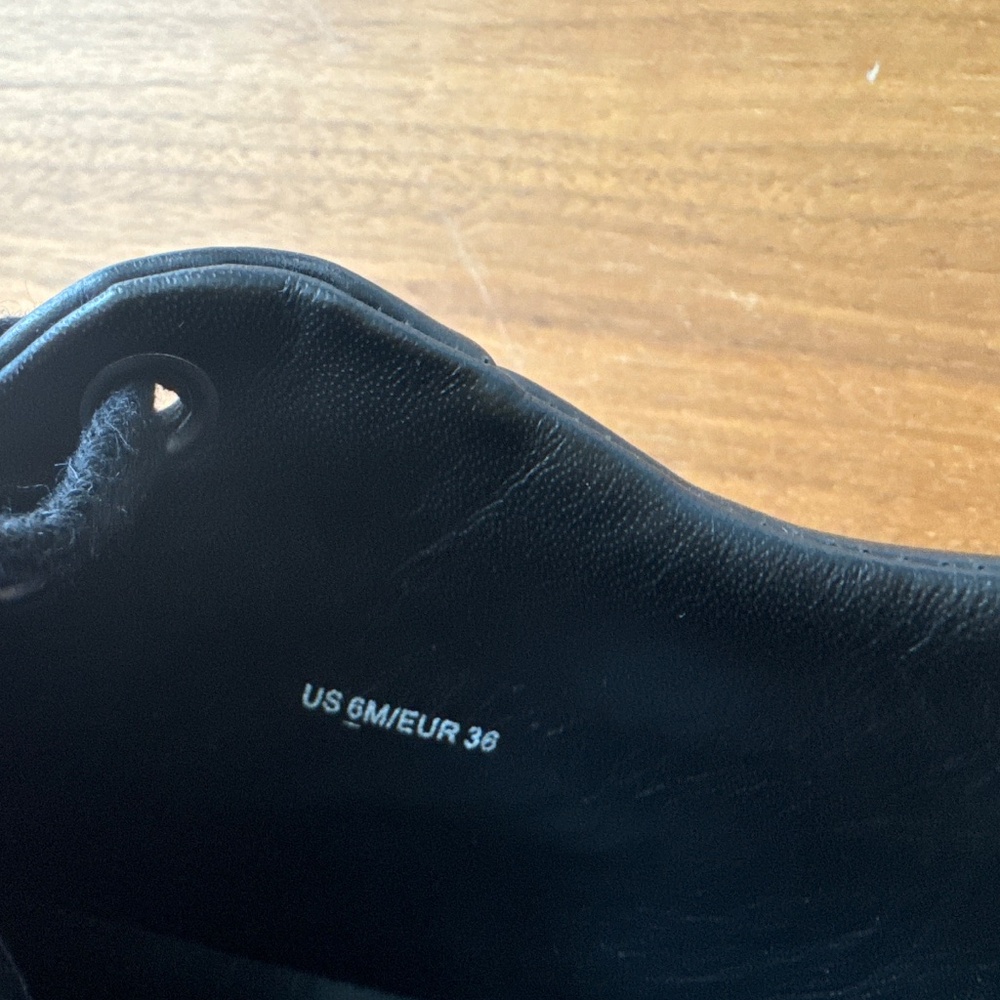 Woman's -Vince - Black Leather Benfield Leather Platform Sneaker (size - 6) - Picture 16 of 16